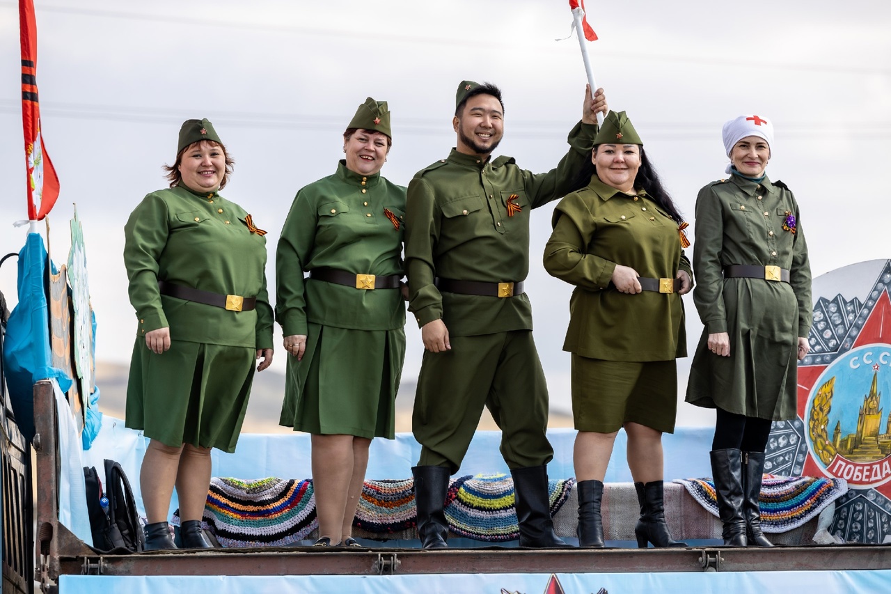 Артисты фронтовые